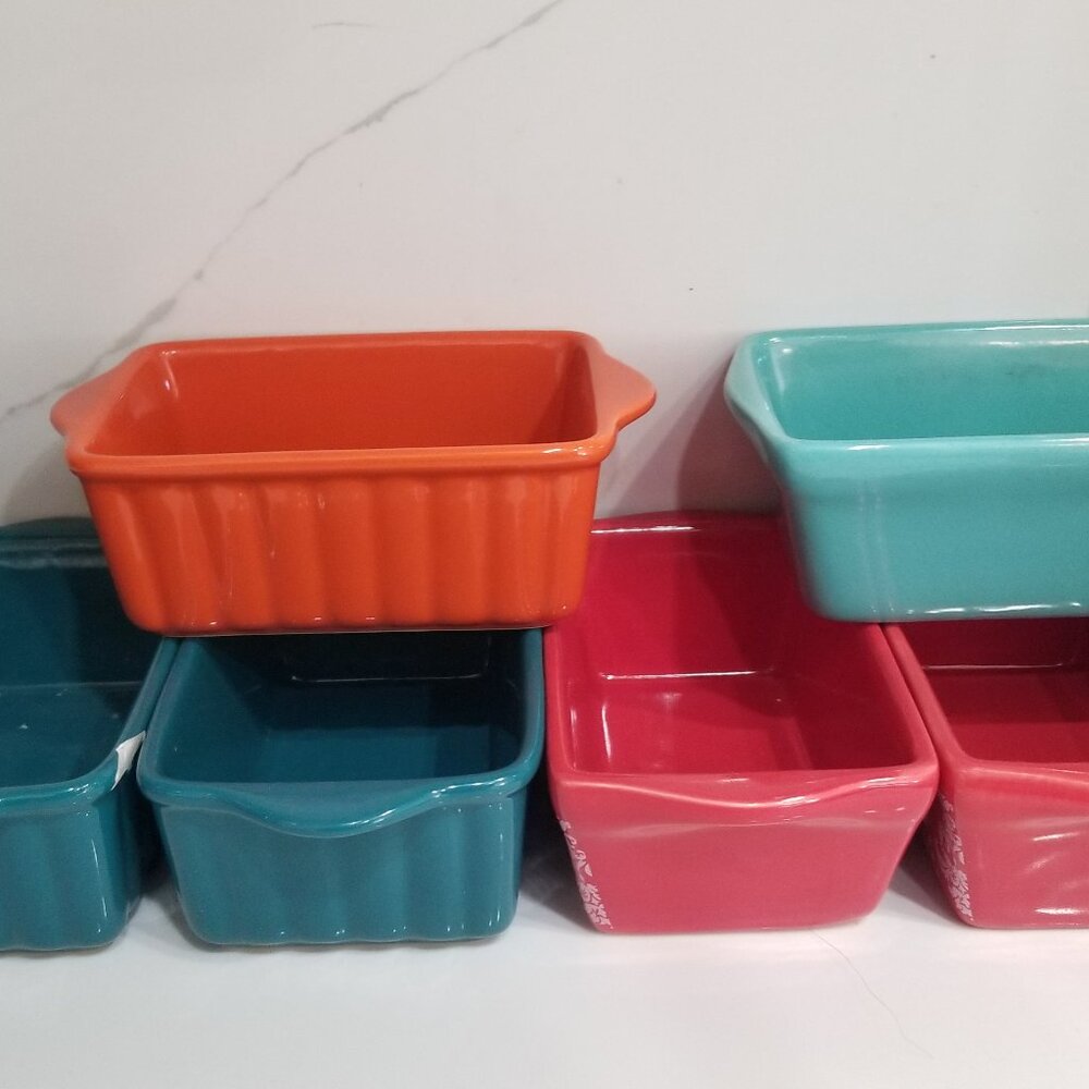 6 Good Cook 4.75 Inch x 3 Inch Mini Loaf Pan used good condition only 1 chip